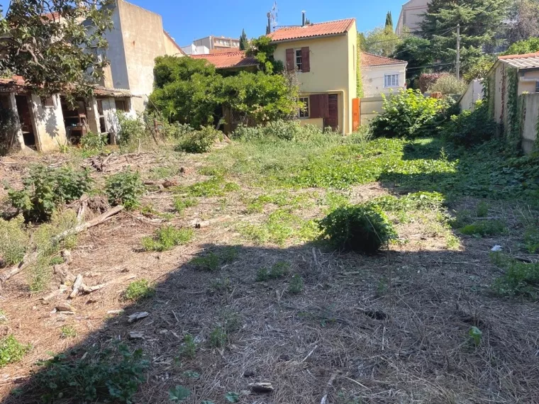 ENTRE VILLE BEZIERS - 665M2 - PLAT - HORS LOTISSEMENT 