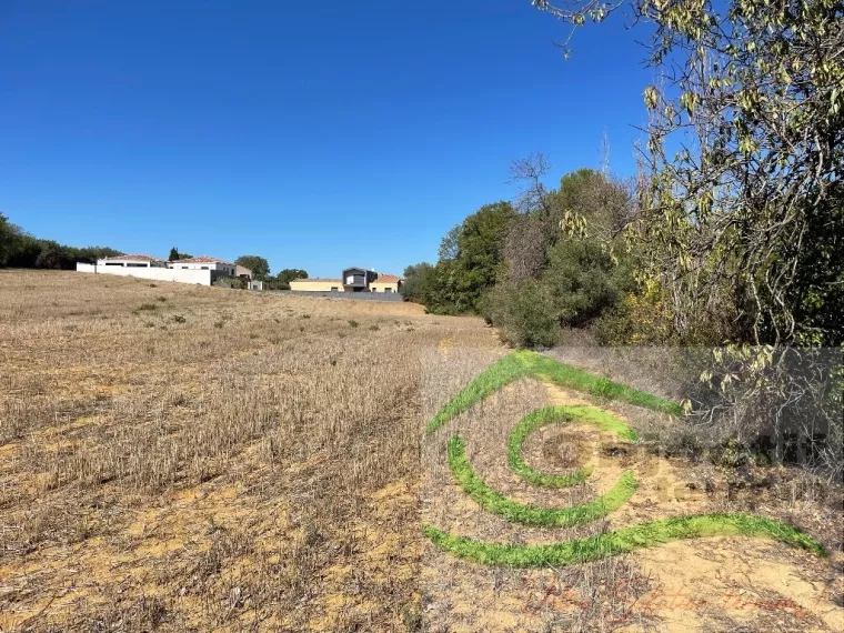 BAISSE DE PRIX EXCEPTIONELLE !! TERRAIN ESPONDEILHAN 564M2